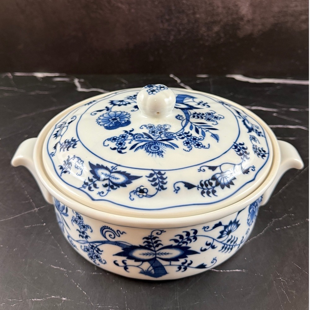 VTG Blue Danube Blue Onion 8in Covered Casserole Dish Rectangle Stamp MINT!